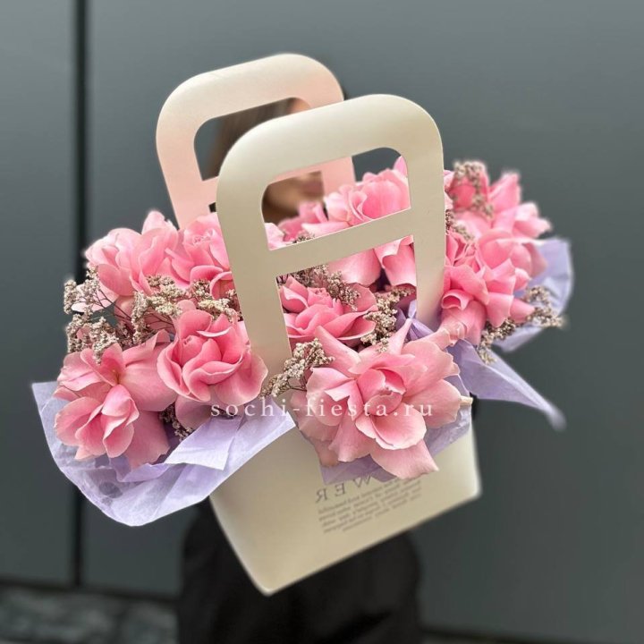 Сумочка розовых роз "Плинки" в Новочеркасске