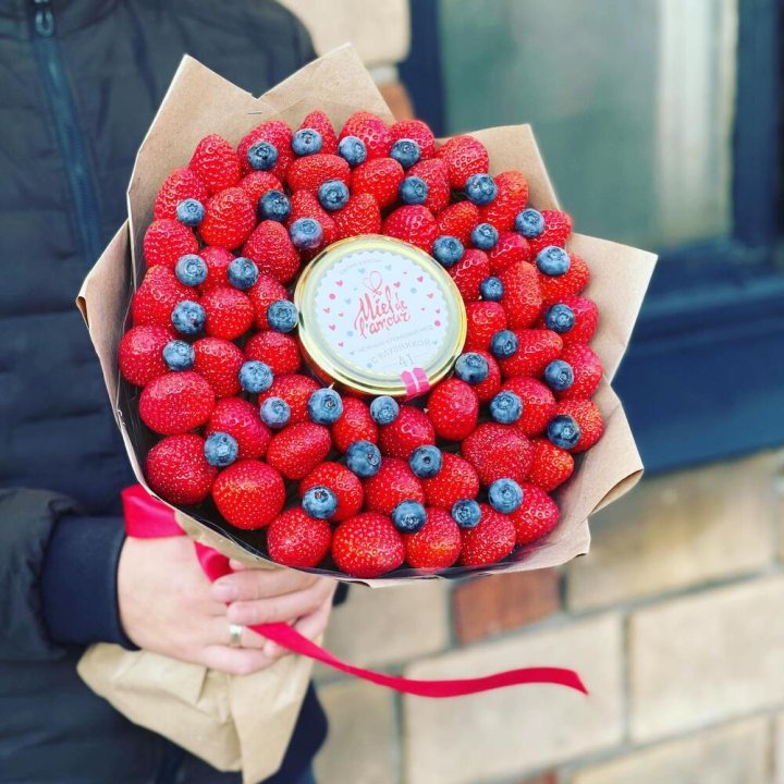 "Клубника и мёд" в Новочеркасске