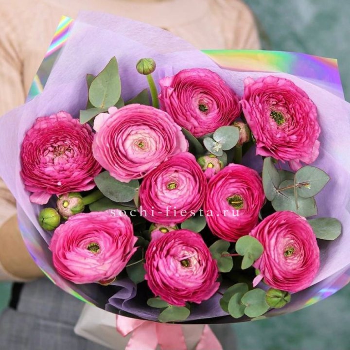 Ранункулюсы с эвкалиптом №2 в Новочеркасске