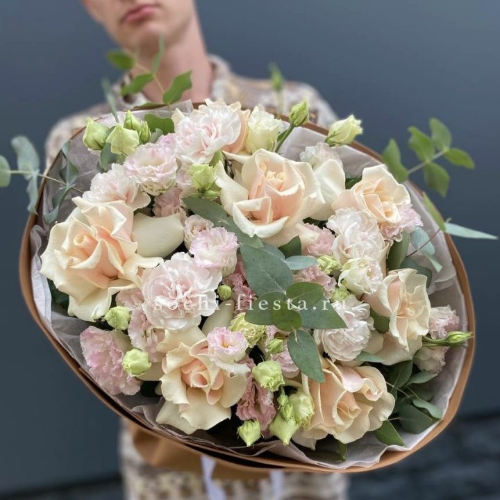  Букет кремовых роз "Мокко" в Новочеркасске