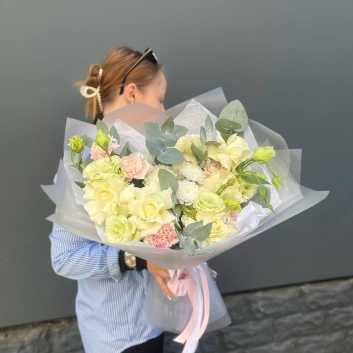  Букет  "Тонкая луна" в Новочеркасске