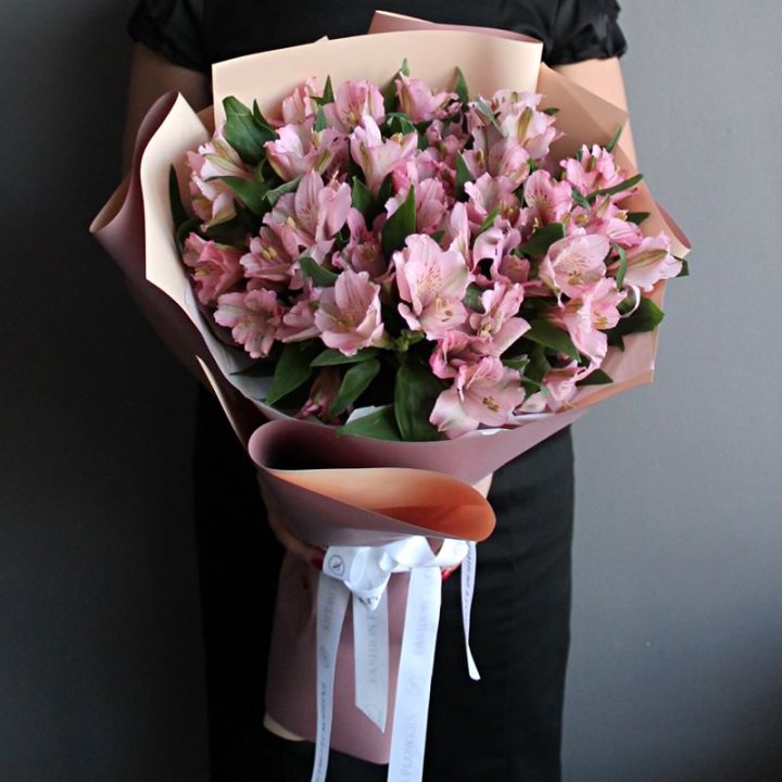Букет розовых альстромерий в Новочеркасске