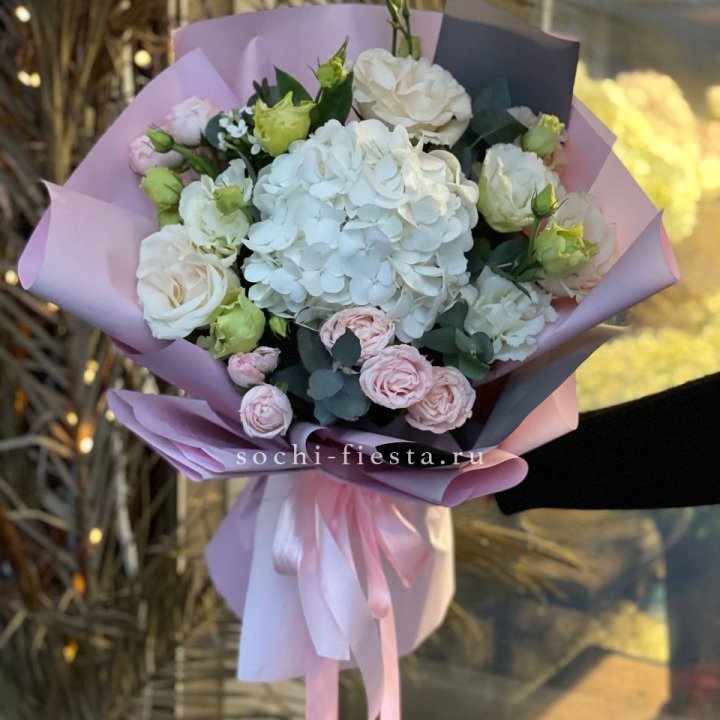 Букет с гортензией №3 в Новочеркасске