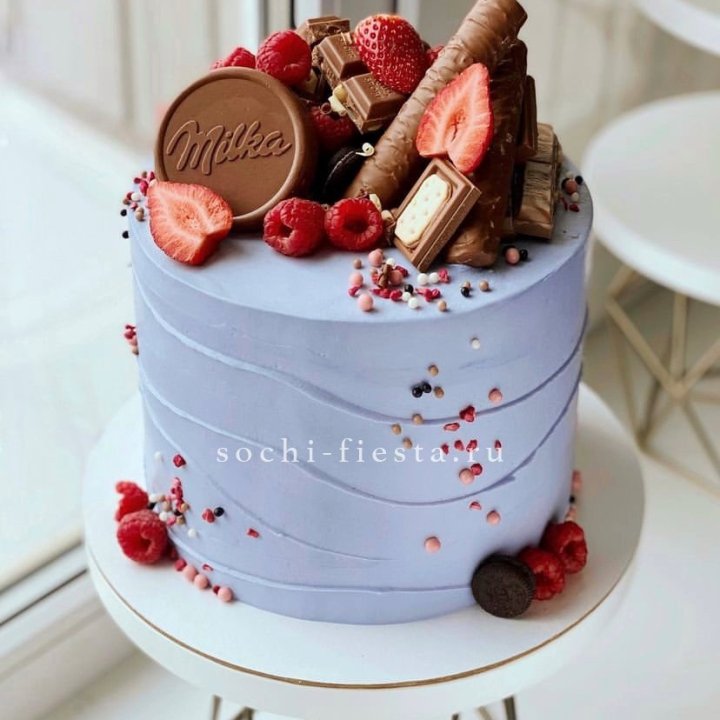 Торт "Milka's world" в Новочеркасске