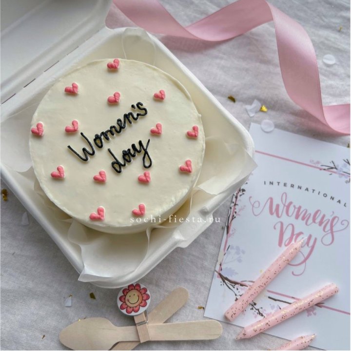 Бенто-торт "Дорогим женщинам"  в Новочеркасске