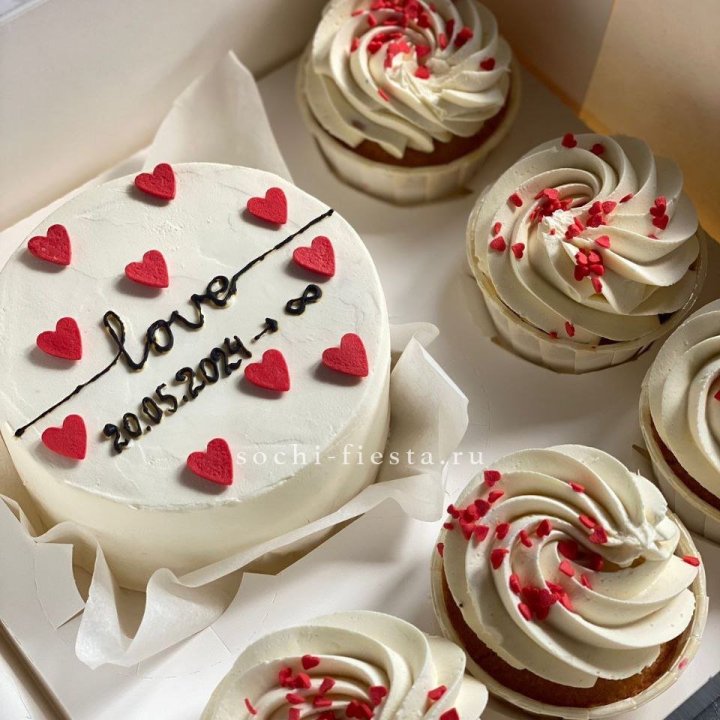 Капкейки и бенто-торт "Любимые" в Новочеркасске