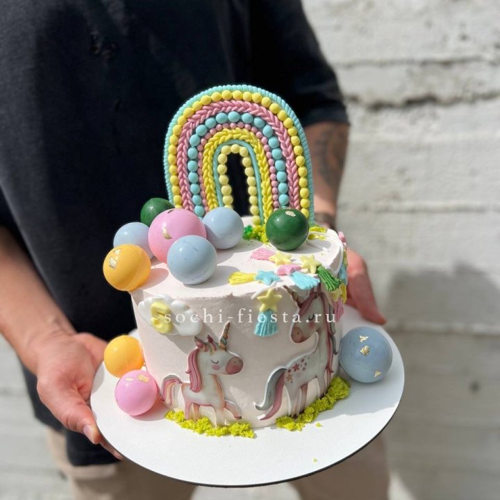 Торт "Радуга с единорогом" в Новочеркасске