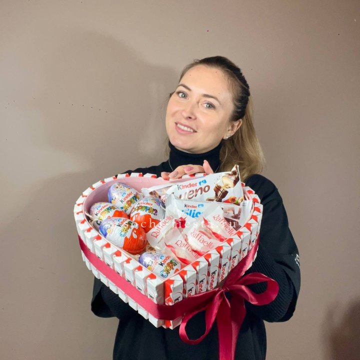 Подарочный набор сердце с Киндерами в Новочеркасске