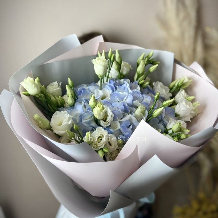 Букет с гортензией "Адель" в Новочеркасске