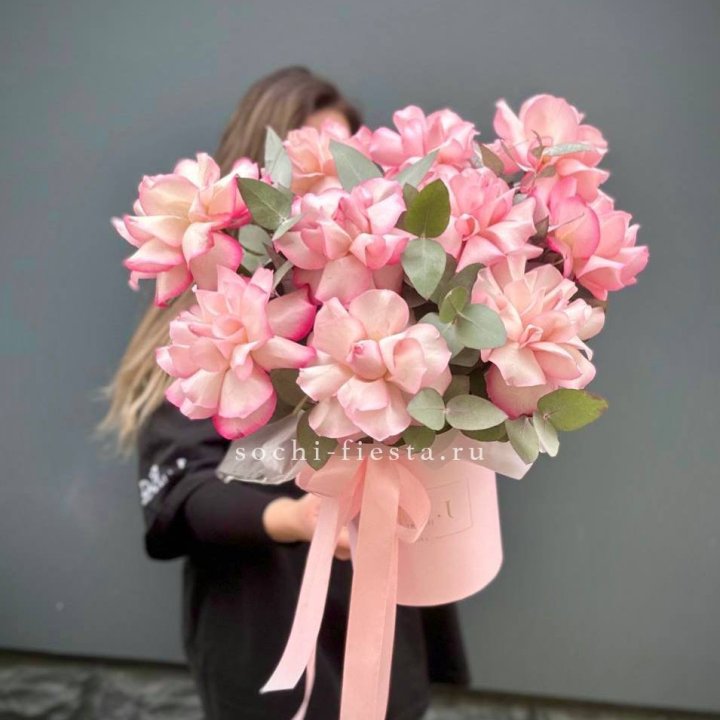 11 Фрунцузских роз "Венди" в Новочеркасске