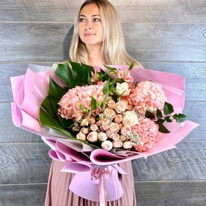 Дизайнерский букет "Валенсия-2" в Новочеркасске