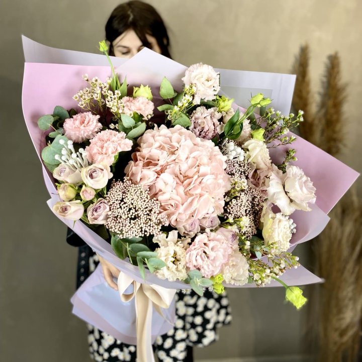 Дизайнерский букет "Трели кримс" в Новочеркасске