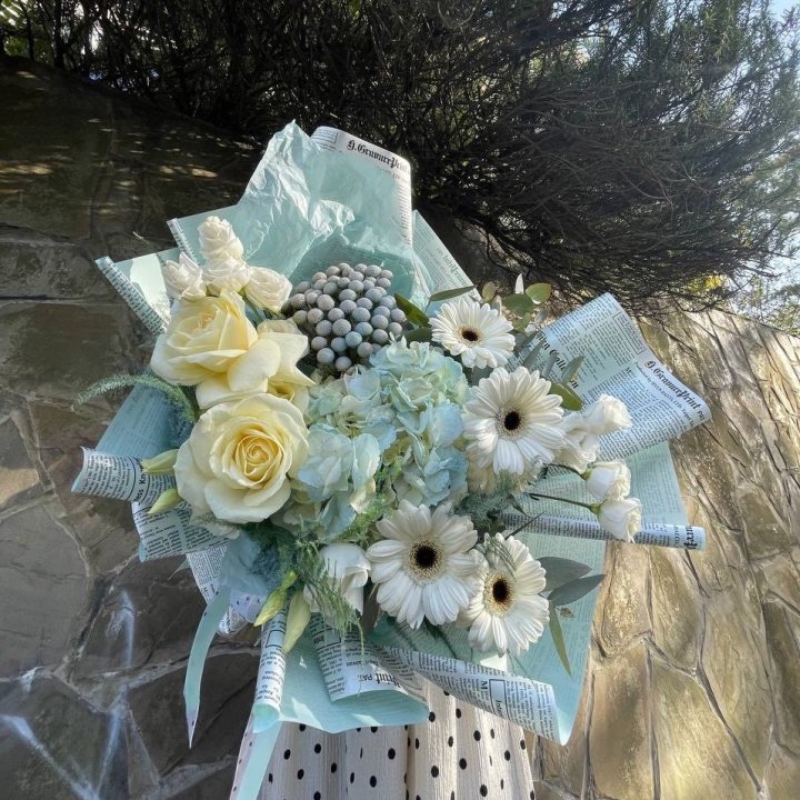 Дизайнерский букет "Линдж-блю" в Новочеркасске