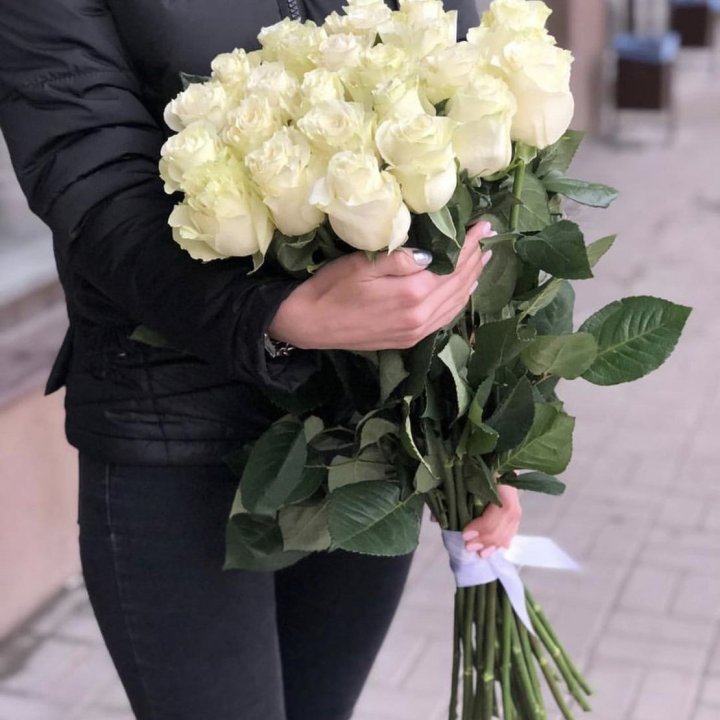 Голландские розы белые в Новочеркасске