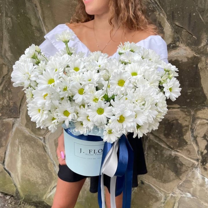 Коробка с хризантемами №2 в Новочеркасске