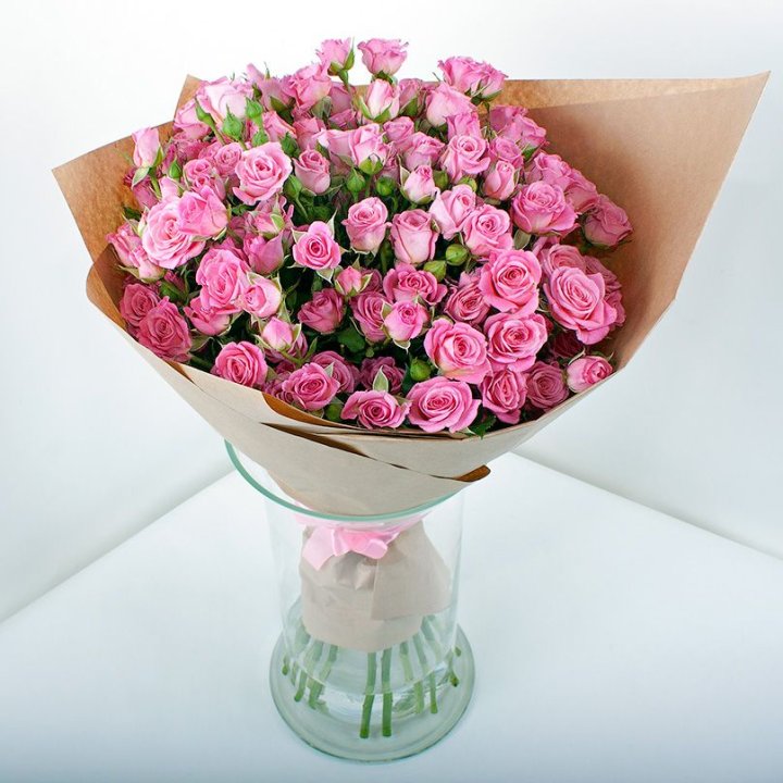 15 кустовых роз в Новочеркасске