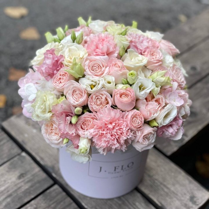 Цветочный бокс "Люксур" в Новочеркасске