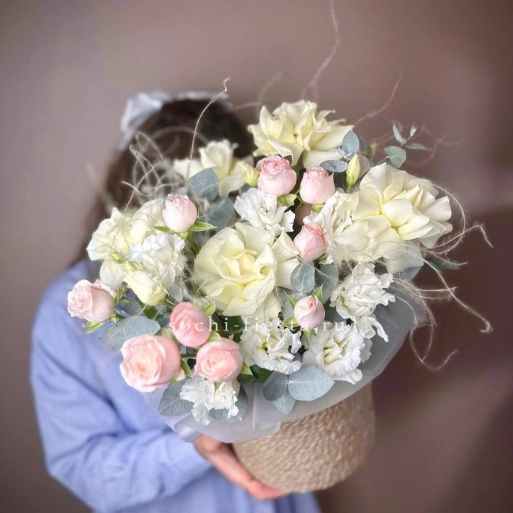 Авторский бокс "Милена" в джутовом кашпо в Новочеркасске