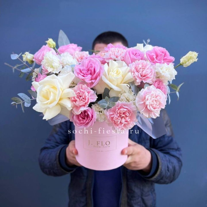 Цветочный бокс "Памела" в Новочеркасске