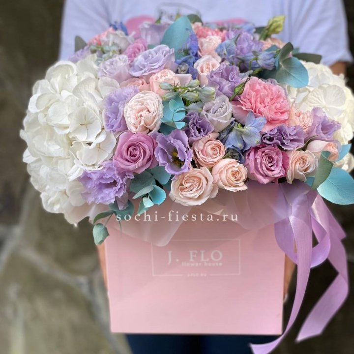 Цветочный бокс макси каб в Новочеркасске