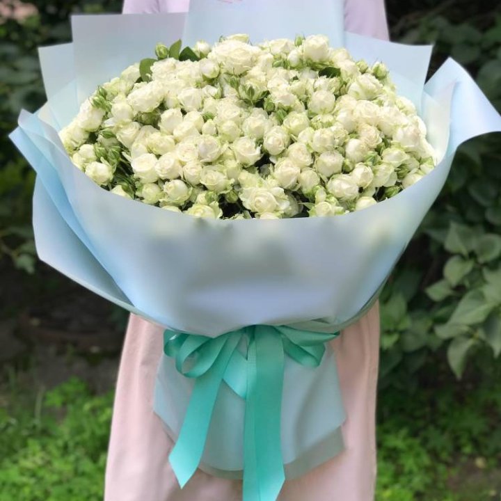 51 белая кустовая роза в Новочеркасске