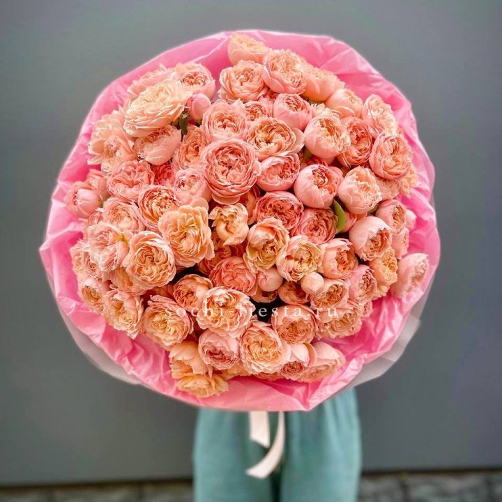 Букет кустовых пионовидных роз Джульетта "Принцесса" в Новочеркасске