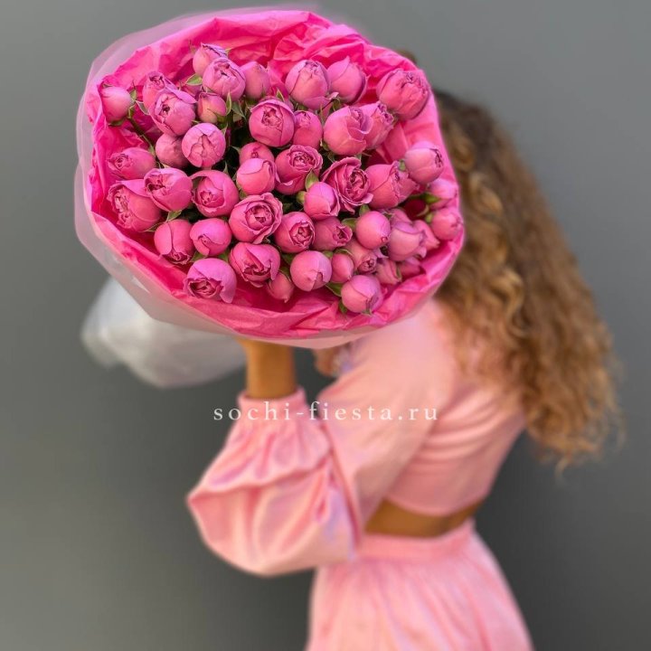 Букет из пионовидных роз  в Новочеркасске