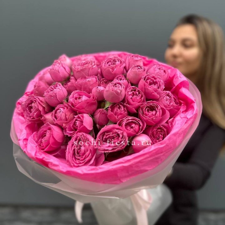 Букет из пионовидных роз  в Новочеркасске