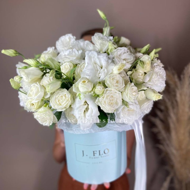 Бокс кустовых роз и эустомы  в Новочеркасске