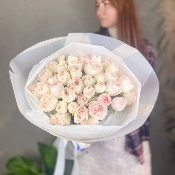 Букет кустовых роз в Новочеркасске