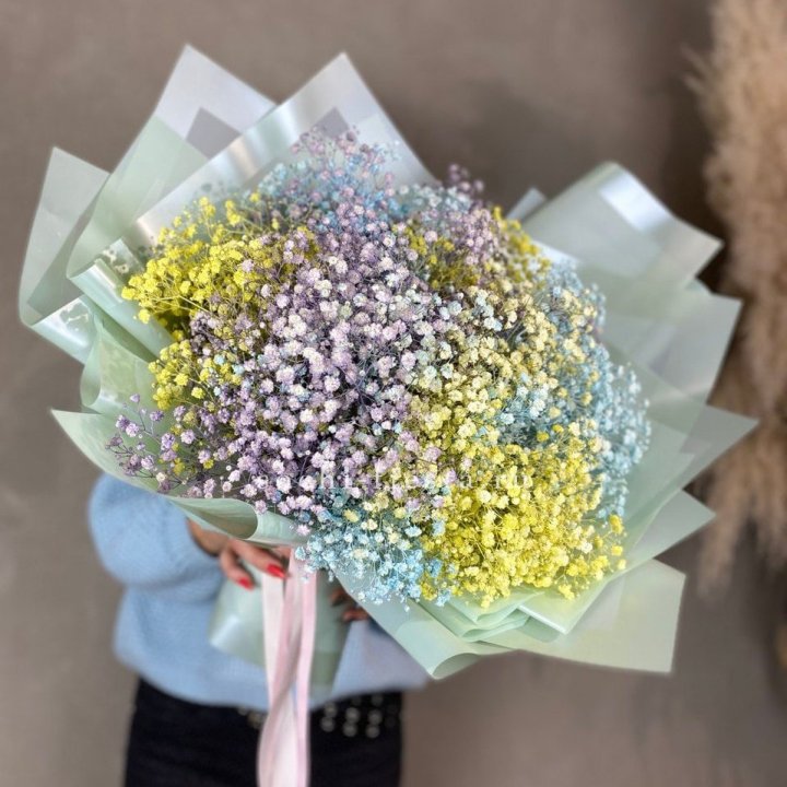 Букет радужных гипсофил в Новочеркасске