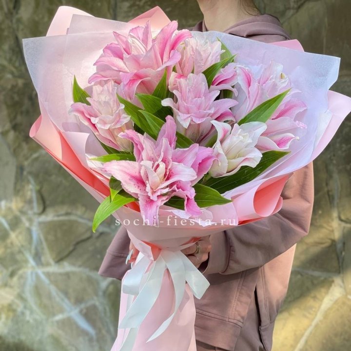 Букет пионовидных лилий №2 в Новочеркасске