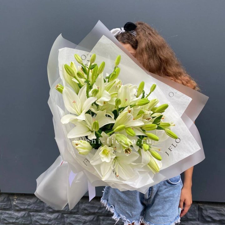 Букет  лилий "Воздушный"  в Новочеркасске