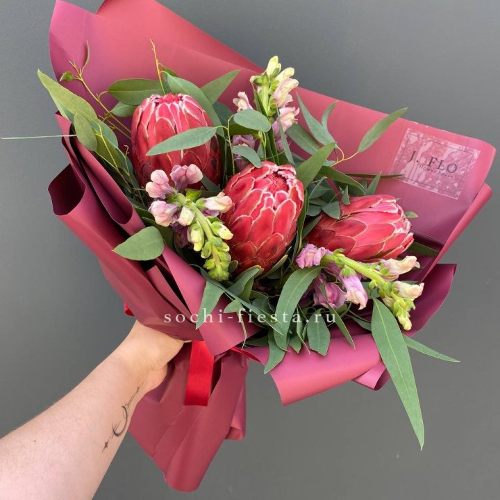 Букет из протеи "Квин" в Новочеркасске