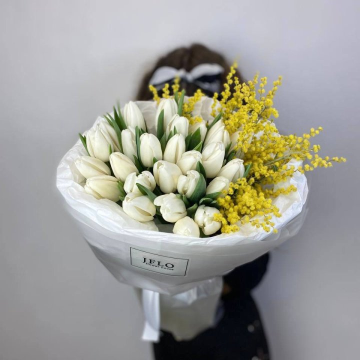 Дуо тюльпан и мимоза в Новочеркасске