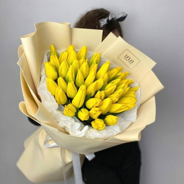 51 жёлтый тюльпан в Новочеркасске