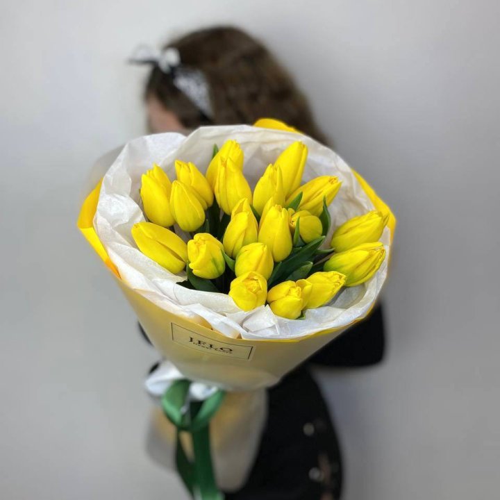  19 жёлтых тюльпанов в Новочеркасске