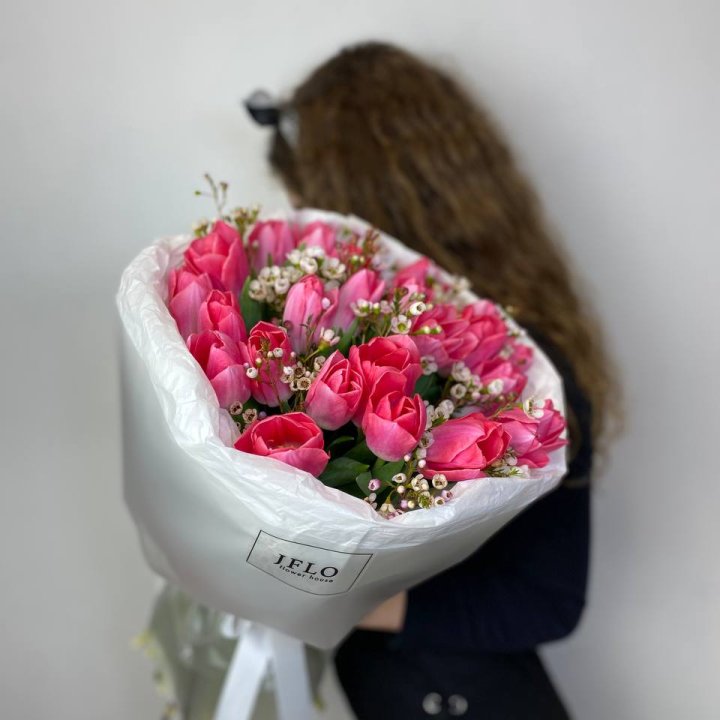 Дуо тюльпаны с хамелациумом в Новочеркасске