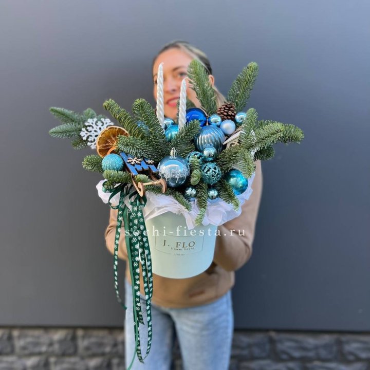 Композиция "Мери крисмас блю" в Новочеркасске