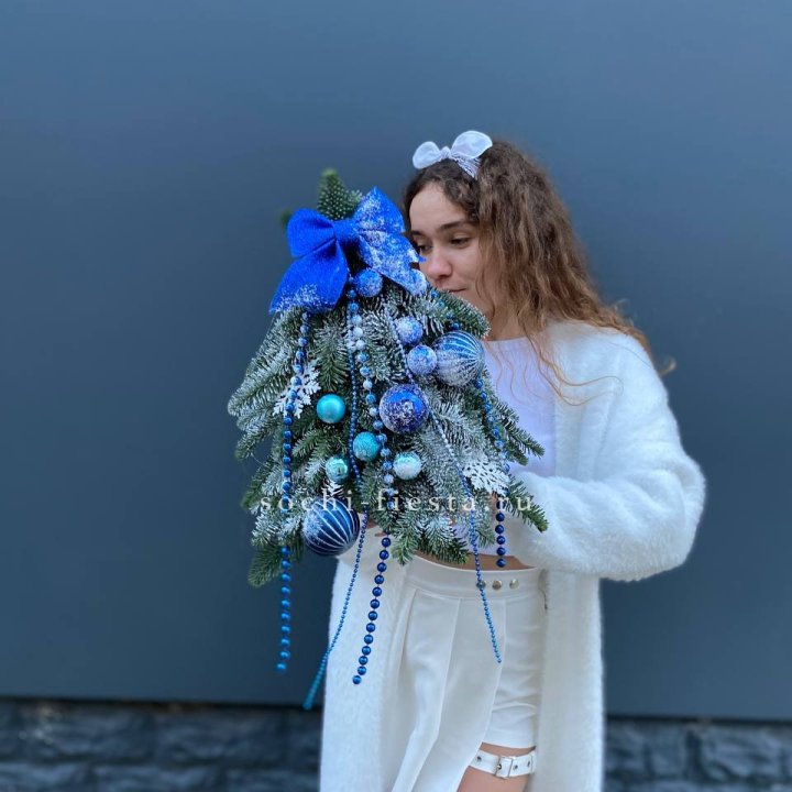 Новогодняя елочка "Блю" в Новочеркасске