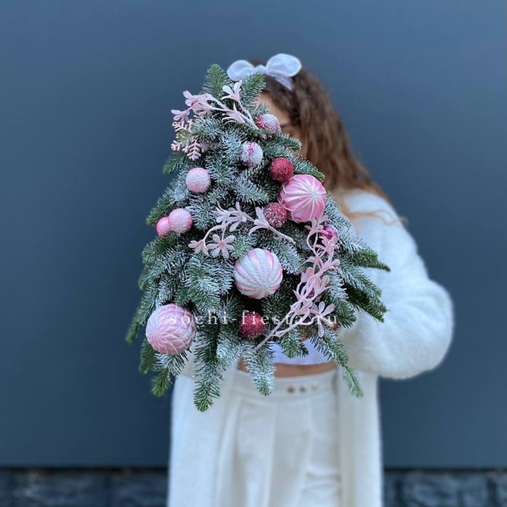 Новогодняя елочка "Розе" в Новочеркасске