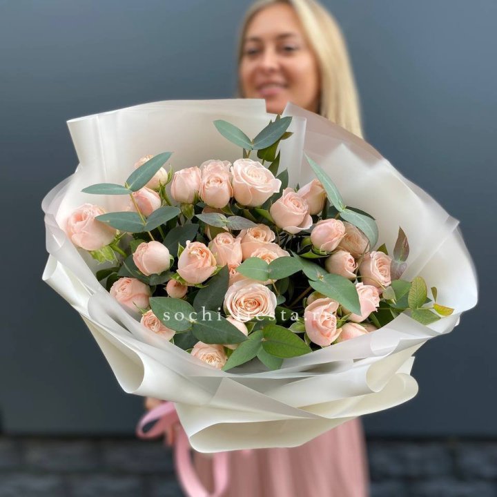 Букет кустовых роз "Фреш" в Новочеркасске