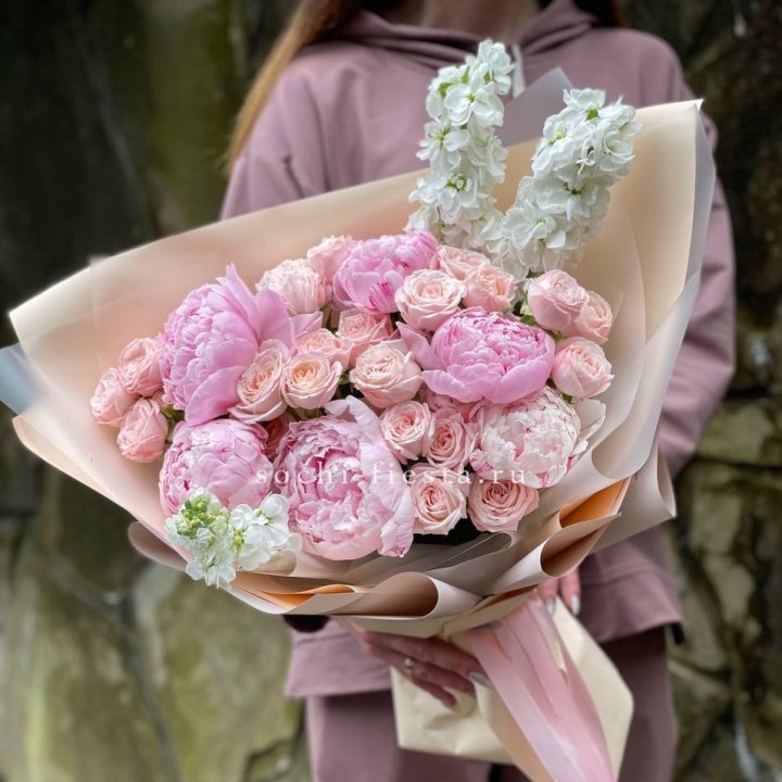 Букет с пионами №1 в Новочеркасске