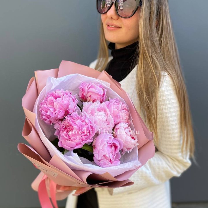 7 пионов в оформлении в Новочеркасске