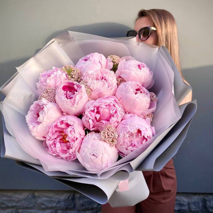 Букет с пионами "Стайл" в Новочеркасске