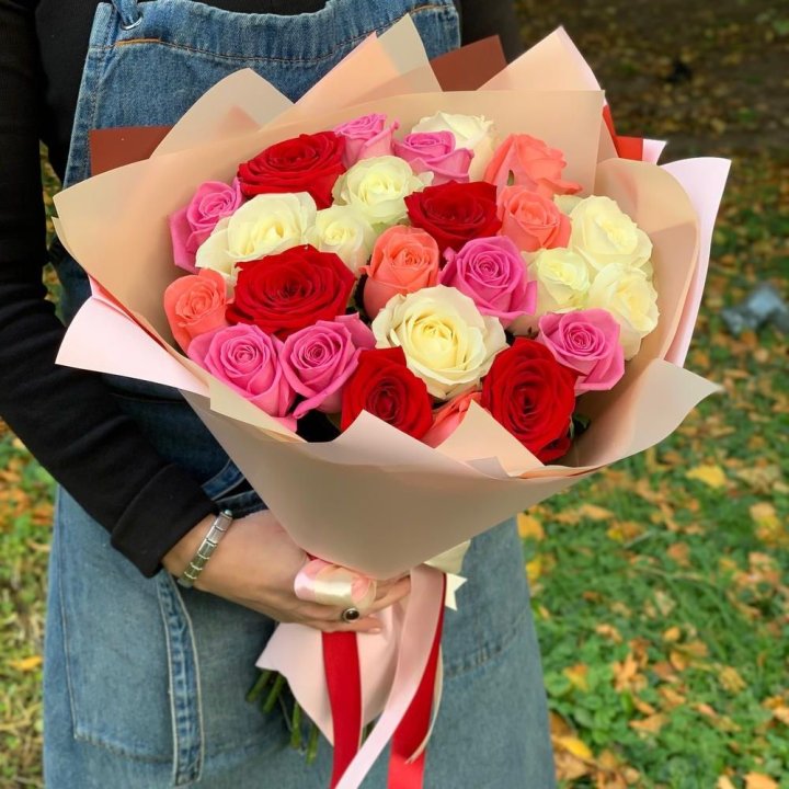 25 роз "Карусель" в Новочеркасске