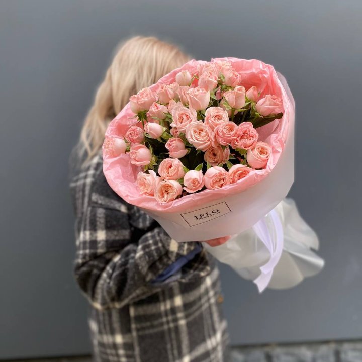 11 роз бомбастик в Новочеркасске