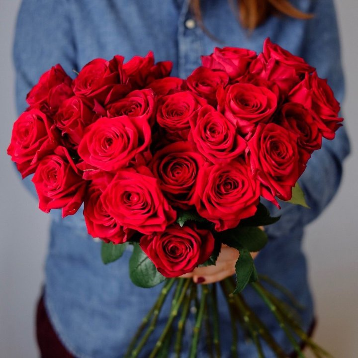 25 красных роз в Новочеркасске