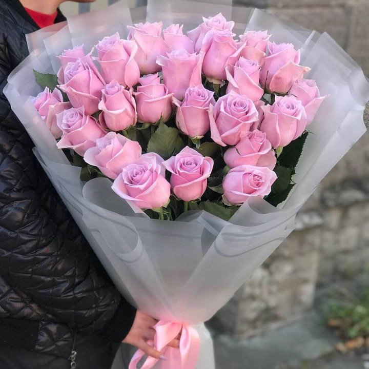 25 высоких розовых роз в Новочеркасске