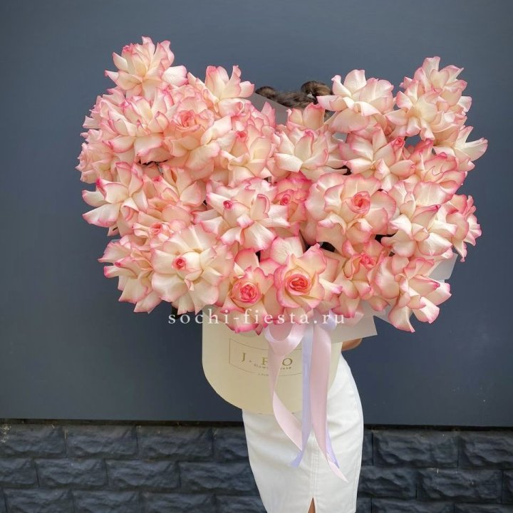 31 французская роза Джумилия в боксе в Новочеркасске